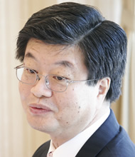 小松弁護士